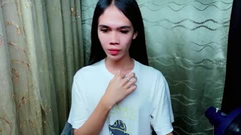 Kendall  online show from November 2025 05:13:02 PM