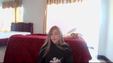 kendall online show from February 2025 06:24:01 PM