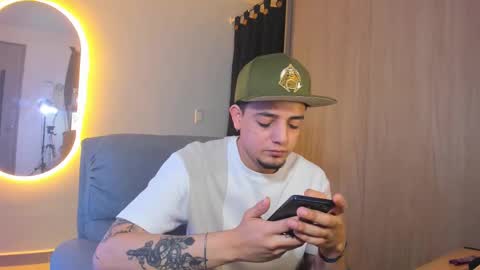 kendel_dimitri online show from January 2025 05:15:02 AM