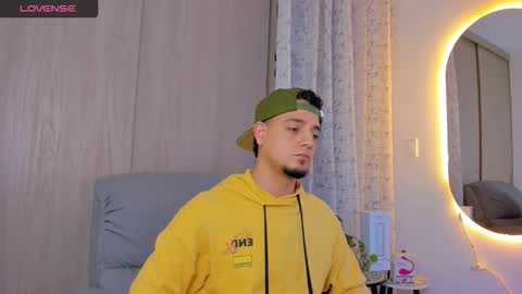 kendel_dimitri online show from November 2025 04:56:01 AM