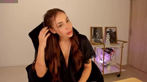 kendra  Benz online show from December 2025 09:22:01 PM