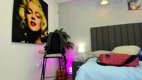 Kendra London online show from March 2026 11:38:02 AM