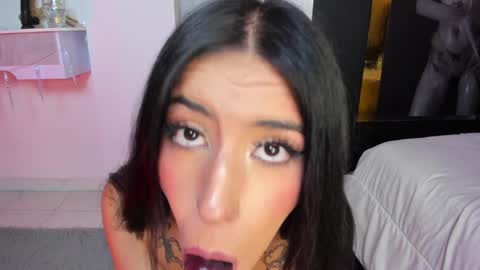 Snapshot of kendra_miller07_ chatting on December 2024 02:57:01 PM Kendra online show from December 2024 02:57:01 PM