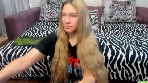 Kendra online show from September 2025 01:05:02 AM