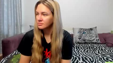 Kendra online show from September 2025 12:54:02 AM