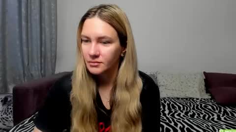 Kendra online show from September 2025 12:49:01 AM