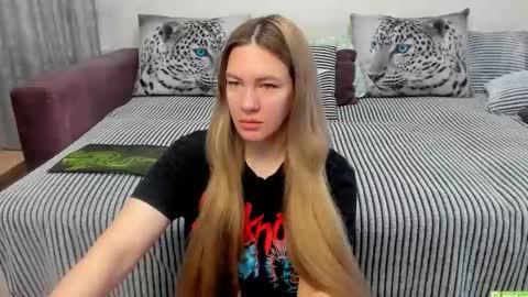 Kendra online show from October 2025 01:28:02 AM