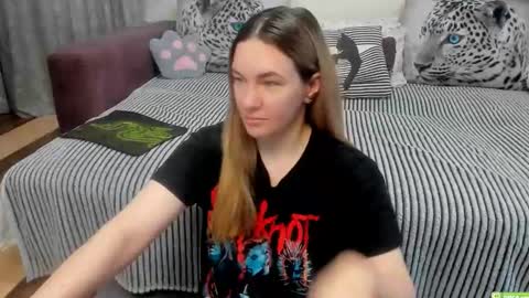 Snapshot of kendra_xx_ chatting on April 2026 11:46:02 PM Kendra online show from April 2026 11:46:02 PM