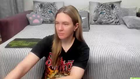 Snapshot of kendra_xx_ chatting on May 2026 10:59:02 PM Kendra online show from May 2026 10:59:02 PM