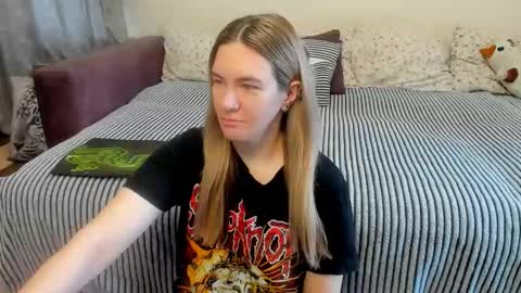 Snapshot of kendra_xx_ chatting on June 2026 11:30:02 PM Kendra online show from June 2026 11:30:02 PM
