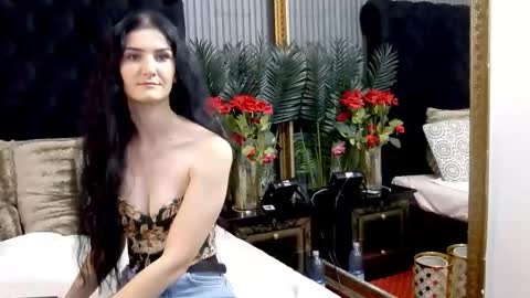 Snapshot of kendrabloom chatting on December 2025 06:30:02 AM KendraBloom online show from December 2025 06:30:02 AM