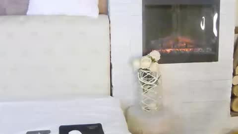 Snapshot of kendrabloom chatting on January 2026 06:59:02 AM KendraBloom online show from January 2026 06:59:02 AM