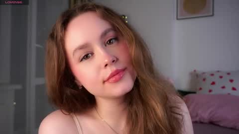 Snapshot of kendraedger chatting on May 2026 10:40:02 PM Kira online show from May 2026 10:40:02 PM