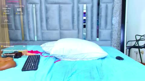 Kendra Foster online show from December 2025 08:01:02 AM