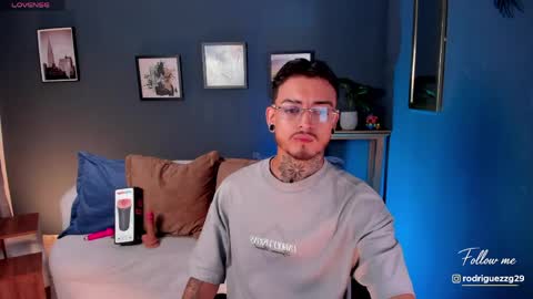 keneth_collins online show from May 2026 12:32:02 PM