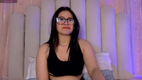 Snapshot of keny_williams chatting on May 2026 03:44:02 AM Keny online show from May 2026 03:44:02 AM