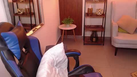 Kenya Buhle online show from November 2025 06:09:02 PM