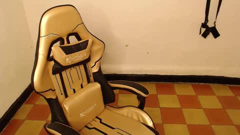 Snapshot of kerani__ chatting on October 2025 11:08:02 AM DANIELA online show from October 2025 11:08:02 AM