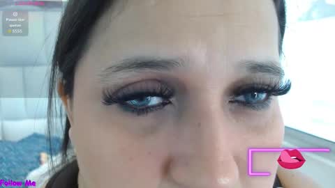 Snapshot of kerly_doll chatting on November 2025 04:53:01 PM K E R L Y online show from November 2025 04:53:01 PM