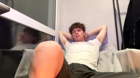 Snapshot of kevin_bucks chatting on February 2026 01:36:01 PM Kevin online show from February 2026 01:36:01 PM