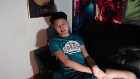 Snapshot of kevin_charless chatting on February 2026 11:33:01 AM Kevin online show from February 2026 11:33:01 AM