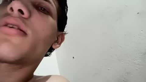 Snapshot of kevinkewma chatting on February 2025 04:24:02 AM kevinkewma online show from February 2025 04:24:02 AM
