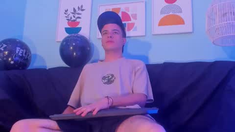 Sexy  Hot Kevin online show from November 2025 01:33:02 PM