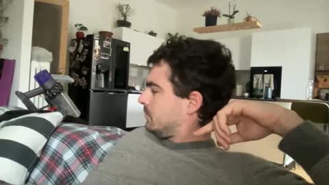 kevinpillobello online show from February 2026 09:57:01 AM