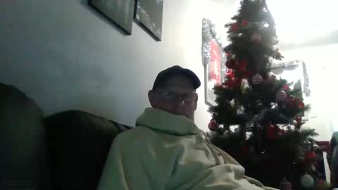 Snapshot of kevlooking4sez chatting on December 2024 11:21:01 PM kevlooking4sez online show from December 2024 11:21:01 PM