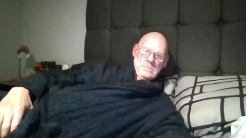 Snapshot of kevlooking4sez chatting on January 2025 11:40:02 PM kevlooking4sez online show from January 2025 11:40:02 PM