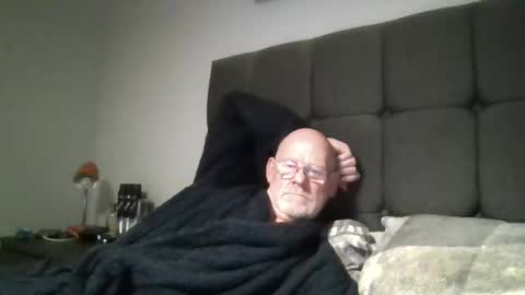 Snapshot of kevlooking4sez chatting on September 2025 11:43:01 PM kevlooking4sez online show from September 2025 11:43:01 PM