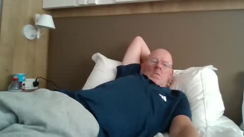 Snapshot of kevlooking4sez chatting on October 2025 03:44:02 PM kevlooking4sez online show from October 2025 03:44:02 PM