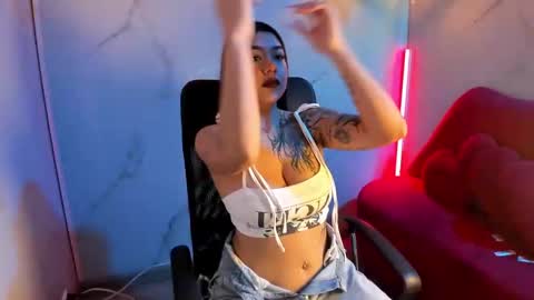 keyla_cutte online show from October 2025 04:37:01 AM