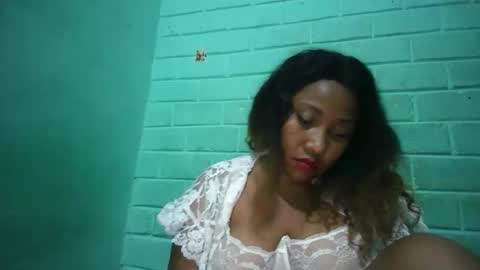 kezia0910 online show from November 2025 07:02:02 PM