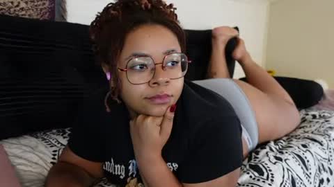 Snapshot of khayaparker chatting on June 2026 03:55:02 PM Khaya online show from June 2026 03:55:02 PM