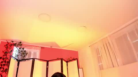 Khloe online show from September 2025 01:12:01 PM