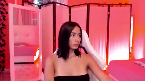 Khloe online show from December 2025 01:51:01 PM