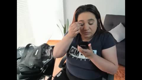 Snapshot of khloe_tommson_ chatting on October 2025 01:11:01 PM khloe_tommson_ online show from October 2025 01:11:01 PM