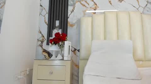 Khloe online show from February 2025 08:17:02 AM