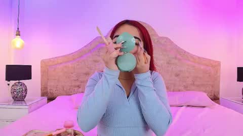 khloejohnson online show from October 2025 08:17:01 PM