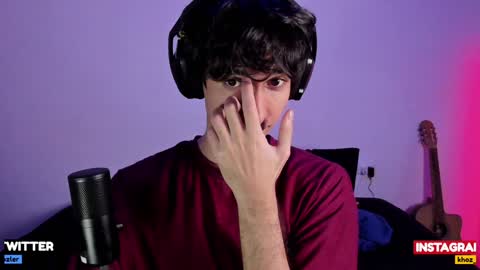 khozler_ online show from January 2025 05:00:01 AM