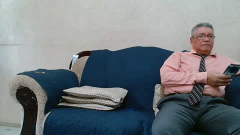 KIA MING AND HER TEACHER online show from December 2025 09:23:02 PM