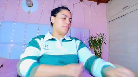    N         M online show from February 2025 11:31:02 AM