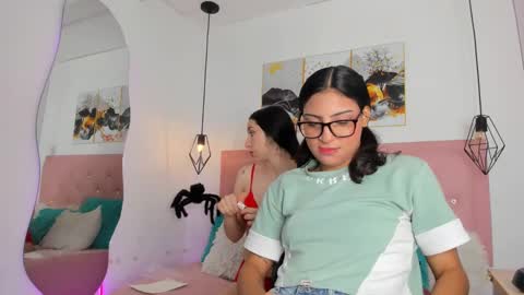 Kiara online show from October 2025 01:20:01 PM