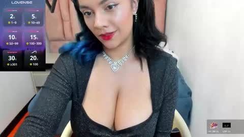 kiara Cruz online show from October 2025 08:42:01 PM