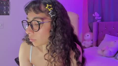 Snapshot of kiara_lovelyy chatting on May 2026 04:17:01 AM Kiara online show from May 2026 04:17:01 AM