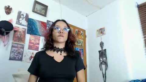 kiaralenon online show from November 2025 01:27:01 AM