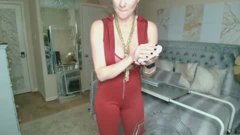 Kia Rose online show from November 2025 01:19:01 AM