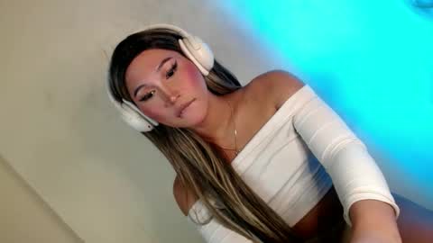 Kiera online show from December 2024 09:19:02 AM