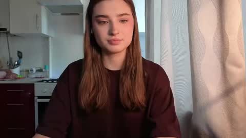 Snapshot of kierstentates chatting on May 2026 06:18:01 AM Ola my name is Lissa Lets hit 10 Thumbs Up together online show from May 2026 06:18:01 AM